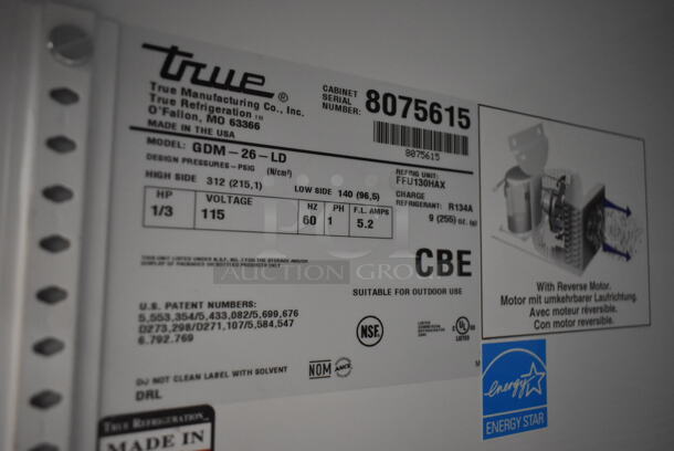 2014 True GDM-26-LD ENERGY STAR Metal Commercial Single Door Reach In Cooler Merchandiser w/ Poly Coated Racks. 115 Volts, 1 Phase. Tested and Working! - Image 3 of 3