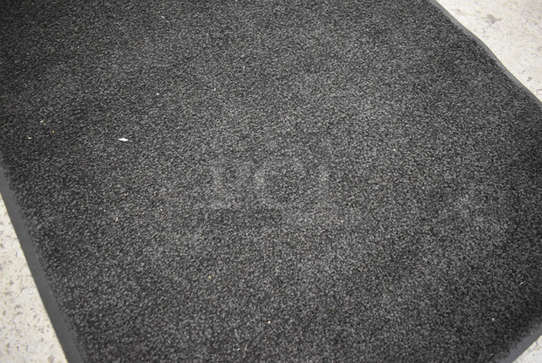 Aramark Black Floor Mat. 34.5x117 - Image 3 of 4