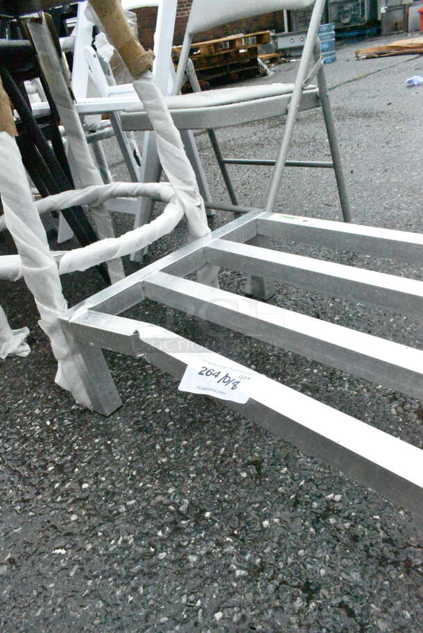 BRAND NEW SCRATCH AND DENT! Regency 600DUN2048 48" x 20" x 8" Aluminum Dunnage Rack - 1685 lb. Capacity - Image 4 of 5