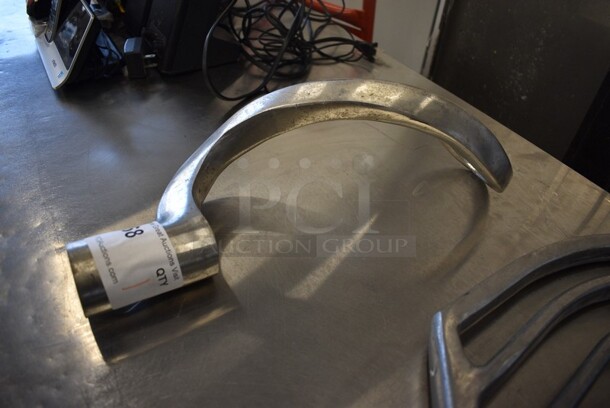 Hobart D30 Metal Commercial 30 Quart Dough Hook Attachment for Mixer. 4.5x4.5x16. - Image 2 of 4
