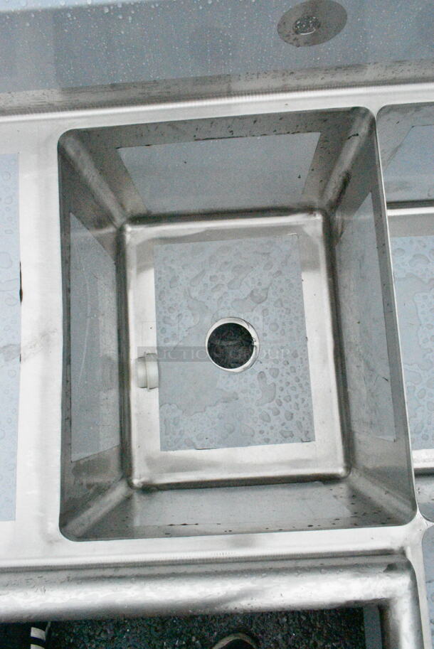 BRAND NEW SCRATCH AND DENT! Regency 600S31620C 57" 16 Gauge Stainless Steel Three Compartment Commercial Corner Sink with 2 Drainboards - 16" x 20" x 14" Bowls. No Legs.  - Image 8 of 10