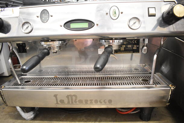 2015 La Marzocco GB5-EE Stainless Steel Commercial Countertop 2 Group Espresso Machine w/ 2 Portafilters and 2 Steam Wands. 220 Volts, 1 Phase.  - Image 3 of 9