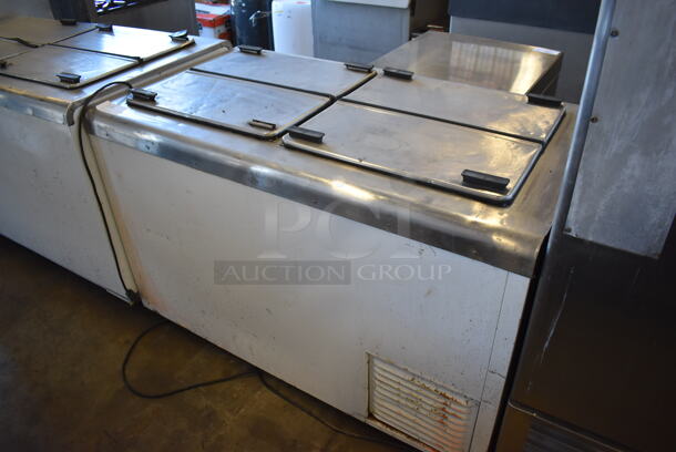 C Nelson DB-8 Ri Metal Commercial Chest Freezer w/ 2 Center Hinge Lids. 115 Volts, 1 Phase. 54.5x30.5x38. Tested and Working! - Image 2 of 6