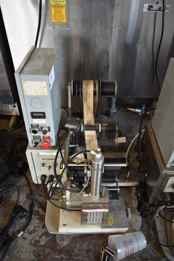 Quadrel TL2 Metal Countertop Semi Automatic Labeling Machine. 120 Volts, 1 Phase. Tested and Working! - Image 2 of 10