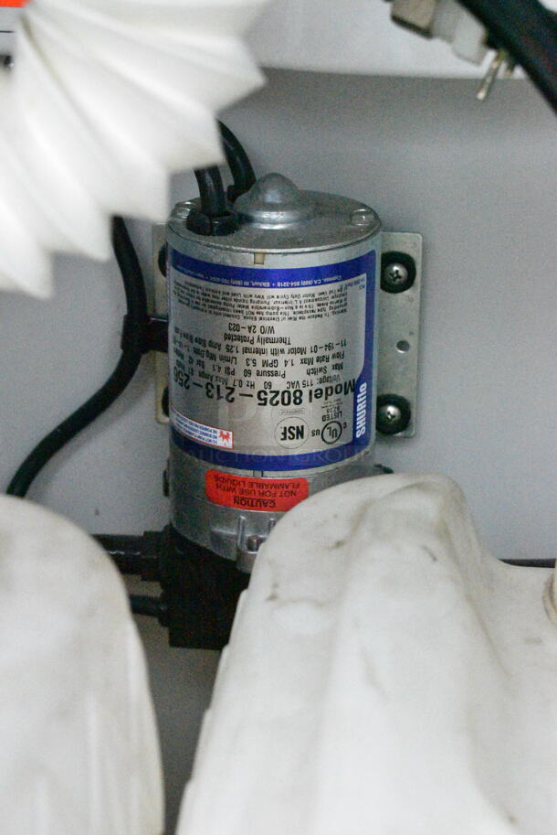 Commercial Portable Sink on Commercial Casters w/ Instant Flow SR-15L/120 Water Heater. 120 Volts, 1 Phase. Bay 12x10.5x6 - Image 10 of 12