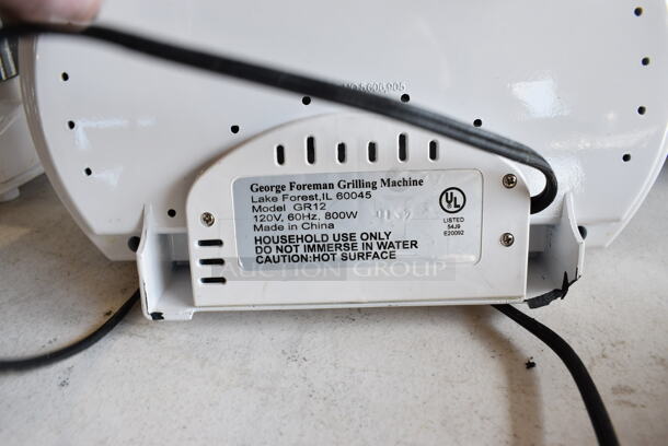 George Foreman Model GR12 Metal Countertop Grilling Machine. 120 Volts, 1 Phase. 12.5x9x5 - Image 5 of 5