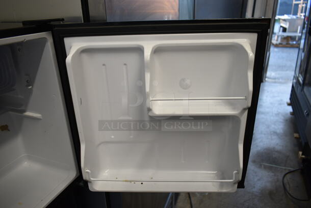 Haier HC17SF10RB Mini Cooler. 115 Volts, 1 Phase. Tested and Working! - Image 3 of 5
