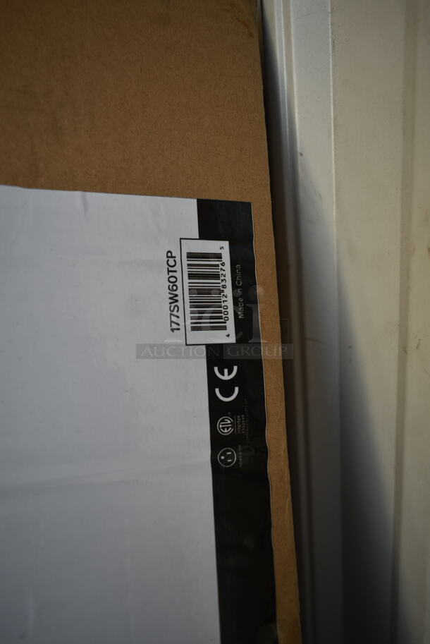 BRAND NEW SCRATCH AND DENT! Avantco 177SW60TCP 60" High Wattage Strip Warmer with On/Off Toggle Controls and Cord. 120 Volts, 1 Phase.  - Image 6 of 6