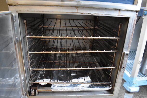 2010 Alto Shaam 750-TH/II Stainless Steel Commercial Undercounter Warming Holding Cabinet on Commercial Casters. 208-240 Volts, 1 Phase. 26x32x33.5 - Image 6 of 7