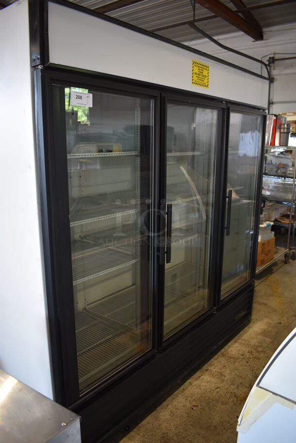 True GDM-72 Metal Commercial 2 Door Reach In Cooler Merchandiser w/ Poly Coated Racks. 115 Volts, 1 Phase. 78x30x80. Tested and Working! - Image 2 of 7