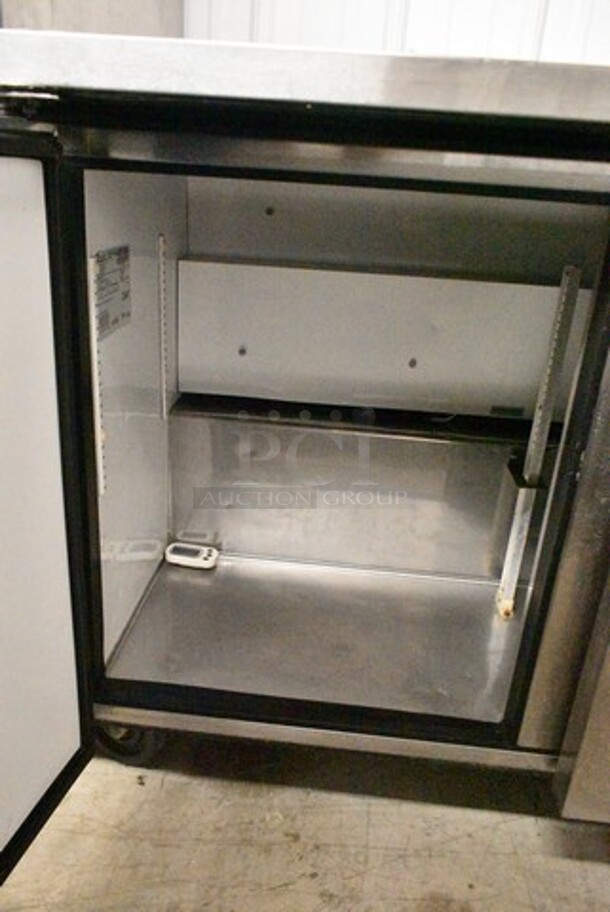 True TWT-49F Stainless Steel Commercial 2 Door Work Top Freezer on Commercial Casters. 115 Volts, 1 Phase. Tested and Working! - Image 3 of 5
