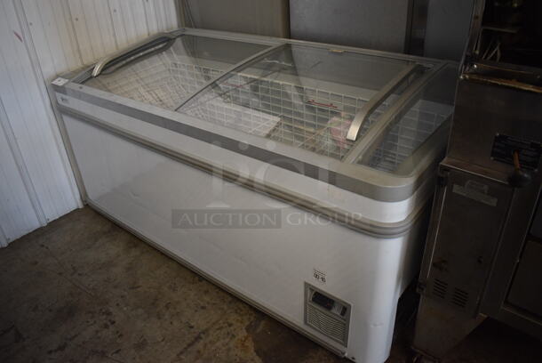 AHT Model HR-18H Metal Commercial Chest Freezer Merchandiser. 115 Volts, 1 Phase. 74x35x36. Tested and Working!
