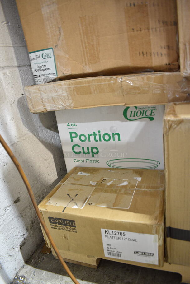 PALLET LOT of 25 BRAND NEW Boxes Including 2 Box 500LFLAT Choice Clear Flat Lid with Straw Slot - 9, 12, 16, 20, and 24 oz. - 1000/Case, 500TO993C3 Choice 9" x 9" x 3" Microwaveable 3-Compartment Black / Clear Plastic Hinged Container - 100/Case, 2 Box 127DM12BULK Choice 12 oz. Ultra Clear PET Plastic Round Deli Container - 500/Case, 127RD12BULK Choice 12 oz. Customizable Microwavable Translucent Round Deli Container - 500/Case, 2 Box 5002TPJPREM Lavex Premium 2-Ply 720' Universal Jumbo Toilet Paper Roll with 9" Diameter - 12/Case, 129MCS38B Choice 38 oz. Black Rectangular Microwavable Heavy Weight Container with Lid 8 3/4" x 6 1/4" x 2" - 150/Case, Carlisle KL12705 Kingline 12" x 9" x 1 3/16" Red Oval Platter - 12/Case, Choice 4 oz Portion Cups, 5004NAP1/4WH Choice White Linen-Feel 1/4 Fold Dinner Napkin - 800/Case, 3 Box 394365L Noble Products Powder-Free Disposable Clear Vinyl Gloves for Foodservice - Large - 1000/Case, 500TO883 Choice 8" x 8" x 3" Microwaveable 1-Compartment Black / Clear Plastic Hinged Container - 100/Case, 19343C Arcoroc 16 oz. Customizable Fully Tempered Mixing Glass / Pint Glass by Arc Cardinal - 24/Case, 612605070 Choice Full Size Foil Steam Table Pan Deep 3 3/8" Depth - Full Size Deep - 50/Case, 760FFMEDFRY Choice Medium 12 oz. Paper Scoop Cup with Fry Design - 1000/Case. 25 Times Your Bid! - Image 10 of 12