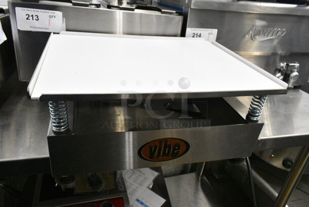 BRAND NEW SCRATCH AND DENT! ChocoVision C116VIBE110V Vibe Vibrating Table. 110 Volts, 1 Phase.  - Image 2 of 5