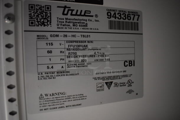 2018 True GDM-26-HC-TSL01 Metal Commercial Single Door Reach In Cooler Merchandiser w/ Poly Coated Racks. 115 Volts, 1 Phase. Tested and Working! - Image 5 of 6