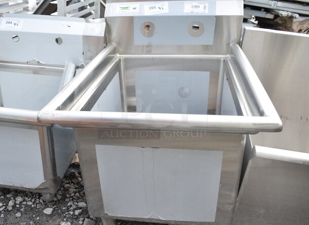 BRAND NEW SCRATCH AND DENT! Regency 600S11824 23" 16 Gauge Stainless Steel One Compartment Commercial Sink with Stainless Steel Legs and Cross Bracing - 18" x 24" x 14" Bowl - Image 3 of 6