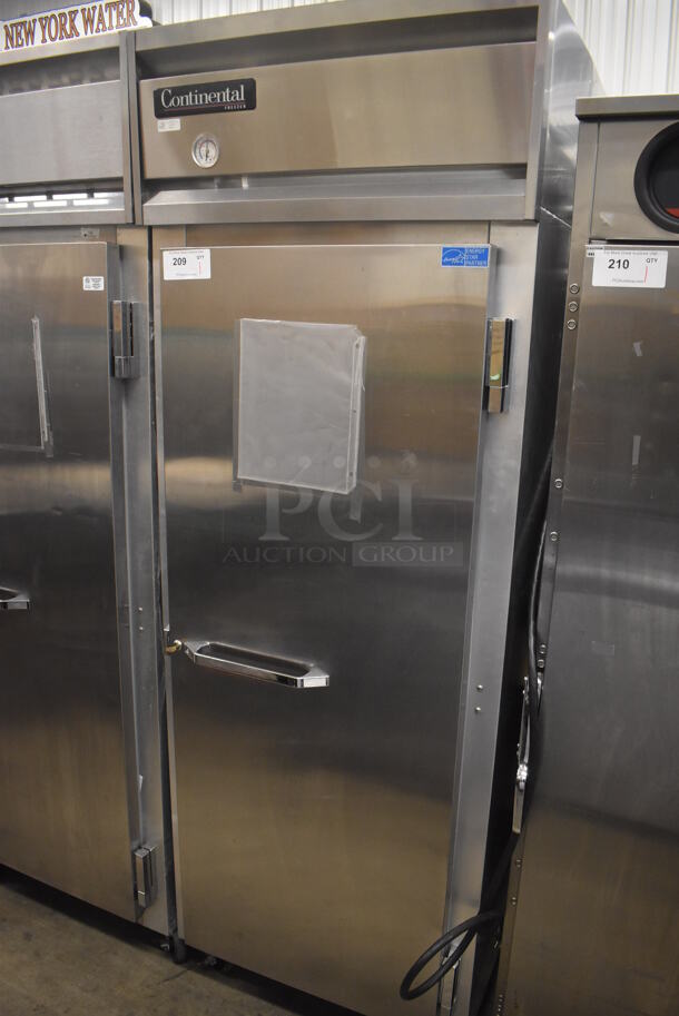 Continental 1FE ENERGY STAR Stainless Steel Commercial Single Door Reach In Freezer on Commercial Casters. 115 Volts, 1 Phase. 28.5x36x77.5. Tested and Working! - Image 2 of 5