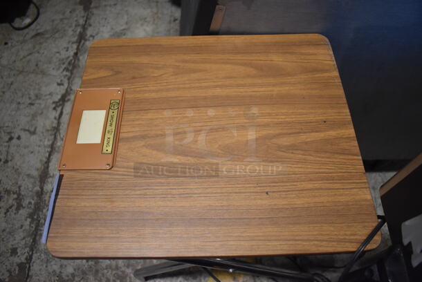 Logan Show King Folding End Table. 18x16x29 - Image 4 of 8