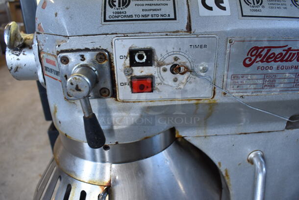 Fleetwood AE-20A Metal Commercial 20 Quart Planetary Dough Mixer w/ Stainless Steel Mixing Bowl, Bowl Guard, Dough Hook, Paddle and Whisk Attachments. 115 Volts, 1 Phase. 17x22x31. Tested and Working! - Image 5 of 7