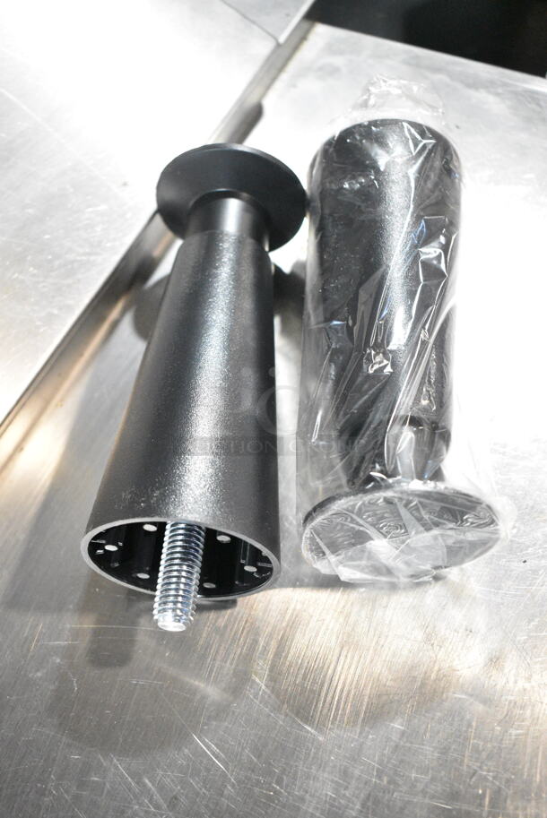 BRAND NEW SCRATCH AND DENT! 2022 Ice-O-Matic B55PSC Metal Commercial Ice Storage Bin - 510 lb. - Image 7 of 10