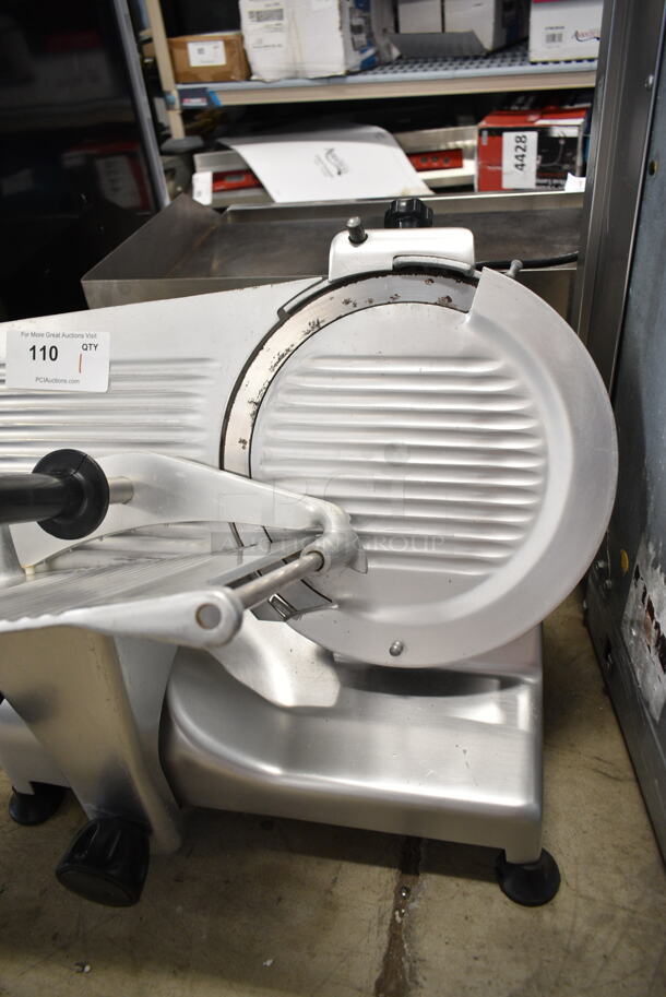 Globe G12 Stainless Steel Commercial Countertop Meat Slicer w/ Blade Sharpener. 115 Volts, 1 Phase. Tested and Working! - Image 2 of 7