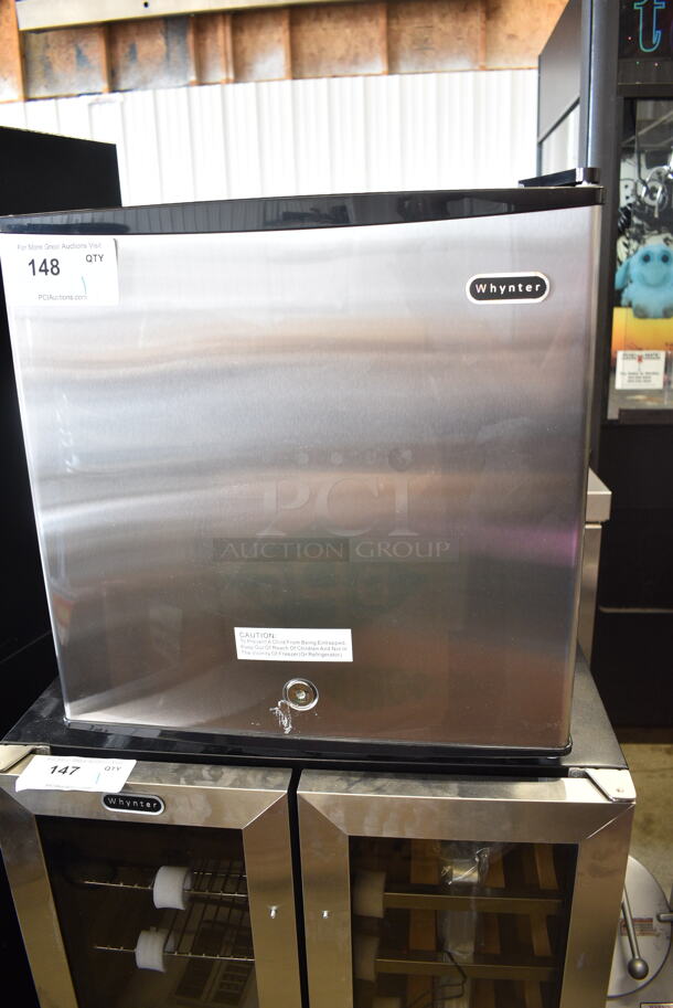 BRAND NEW SCRATCH AND DENT! Whynter CUF-112SS Stainless Steel Mini Freezer. 115 Volts, 1 Phase. Tested and Working! - Image 2 of 7