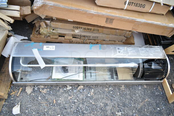 BRAND NEW SCRATCH AND DENT! Hoshizaki HNC-150BA-R-SLH Stainless Steel Curved Glass Refrigerated Sushi Display Case 59" - Right Side Compressor. See Pictures For Broken Glass. 115 Volts, 1 Phase. Tested and Working! - Image 2 of 6