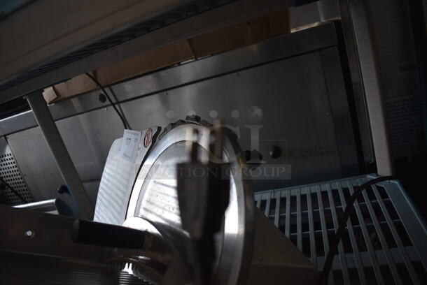 Metal Commercial Countertop Meat Slicer. 115 Volts, 1 Phase. 21x17x16. Tested and Working! - Image 6 of 6