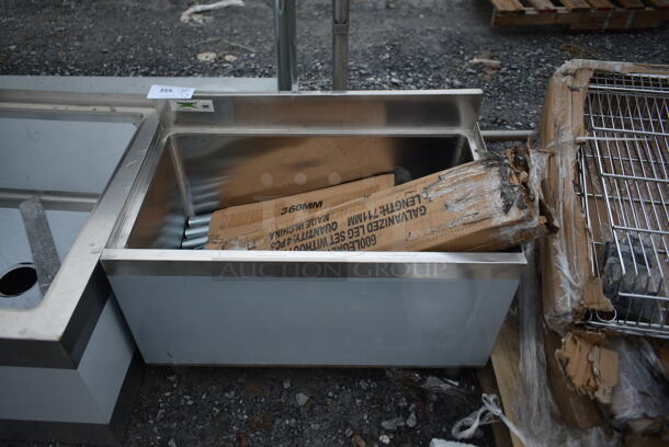 BRAND NEW SCRATCH AND DENT! Regency 600IB1830 18" x 30" Underbar Ice Bin - 98 lb. - Image 2 of 5