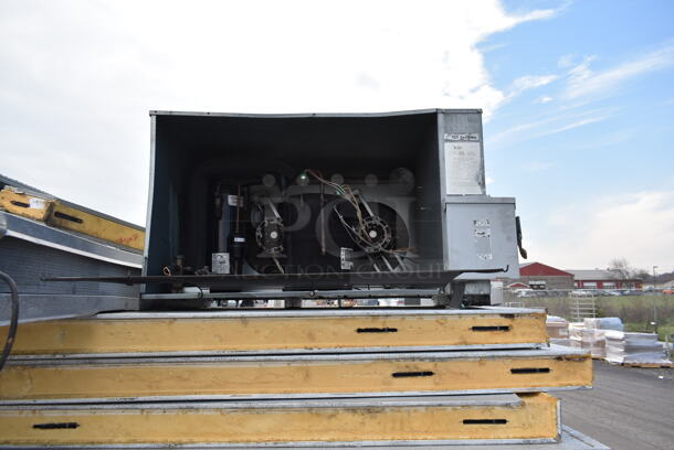 16'x8'x9' Bally Walk In Cooler Box w/ RDI PC2999MOP-3E 208-230 Volt, 3 Phase Compressor and 2 Evaporator Fans. Picture of the Unit Before Removal Is Included In the Listing. Information Provided By The Consignor But Not Verified By PCI Auctions. - Image 5 of 8