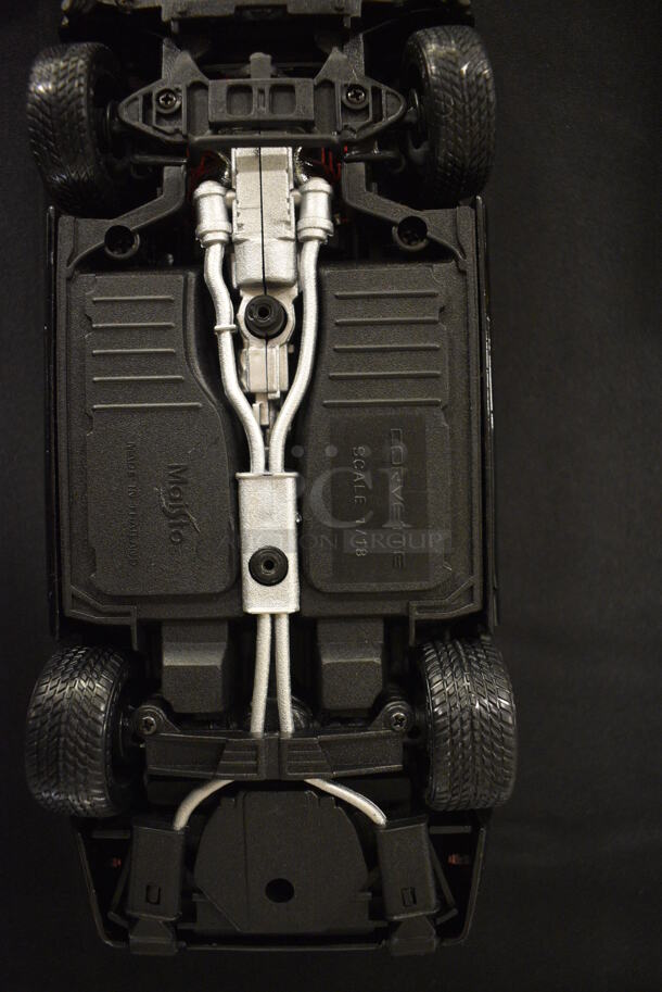 5 Collectible Vintage Model Cars! Includes Lamborghini Countach, 1984 Ferrari GTO, Corvette, and 1984 Bugatti. 5 Times Your Bid! - Image 10 of 12