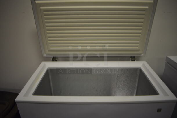 General Electric FCM7SUCWW Free Standing Freezer. Tested and Working (Main Building) - Image 6 of 9