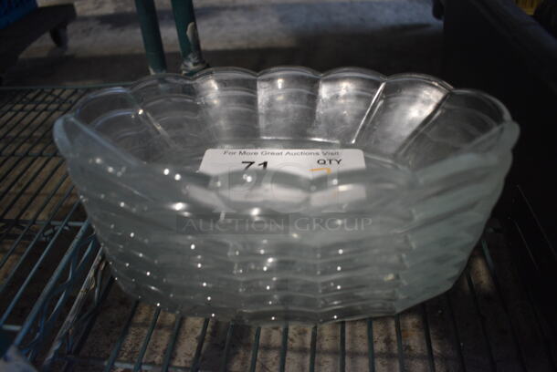 7 Glass Oval Plates. 10x5.5x2. 7 Times Your Bid! - Image 1 of 3