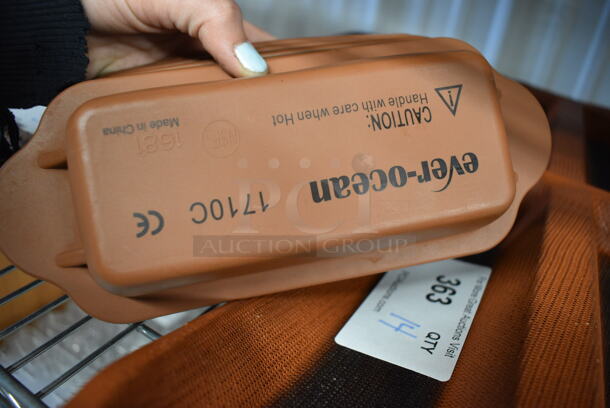 12 Ever-ocean 1711B Orange Silform Single Loaf Baking Pan Liner. 10x4x1.5. 12 Times Your Bid! - Image 3 of 3