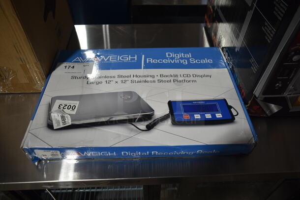 BRAND NEW SCRATCH AND DENT! AvaWeigh 334RS220LP 220 lb. Low-Profile Digital Receiving Scale with Remote Display - Image 2 of 4