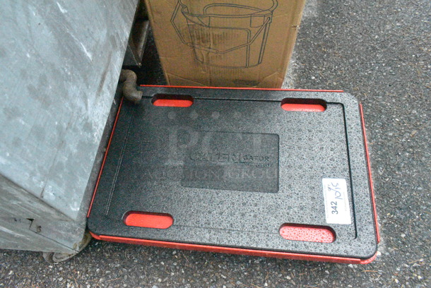BRAND NEW SCRATCH AND DENT! CaterGator 215EPPDOLLY Dash Red Compact Dolly for EPP Food Pan Carriers - 550 lb Capacity - Image 4 of 7