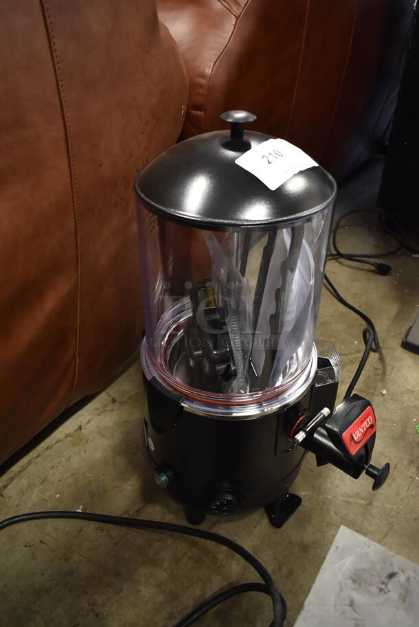BRAND NEW SCRATCH AND DENT! Avantco DHC-26 2.6 Gallon (10 Liter) Hot Beverage / Hot Topping Dispenser. 120 Volts, 1 Phase. Tested and Working! - Image 3 of 6