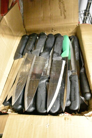 50 SHARPENED Stainless Steel Knives Including Chef Knives. 50 Times Your Bid! 