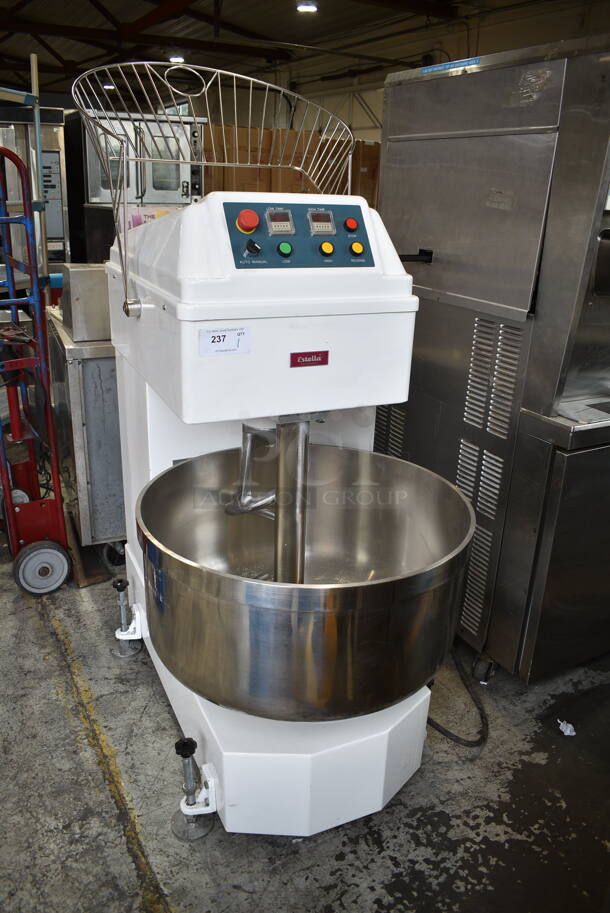 BRAND NEW SCRATCH AND DENT! Estella 348SM130 Metal Commercial Floor Style 130 Qt. / 195 lb. Two-Speed Spiral Dough Mixer w/ Stainless Steel Mixing Bowl, Bowl Guard and Dough Hook Attachment. 220 Volts, 3 Phase. Tested and Working! - Image 3 of 9