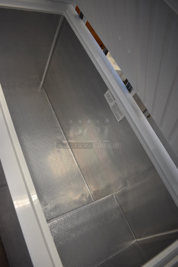 Kool-it Metal Chest Freezer. 60.5x29x33.5. Cannot Test Due To Cut Power Cord - Image 4 of 5
