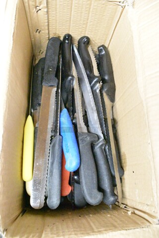 30 SHARPENED Stainless Steel Knives Including Serrated Bread Knives. 30 Times Your Bid! 