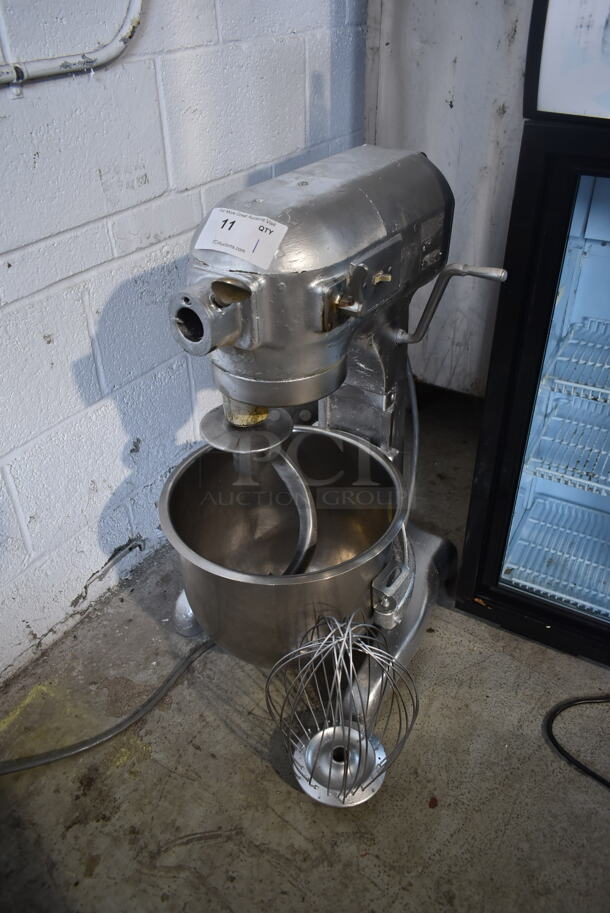 Hobart A200 Metal Commercial Countertop 20 Quart Planetary Dough Mixer w/ Stainless Steel Mixing Bowl, Dough Hook and Whisk Attachments. 115 Volts, 1 Phase. Tested and Working! - Image 1 of 10