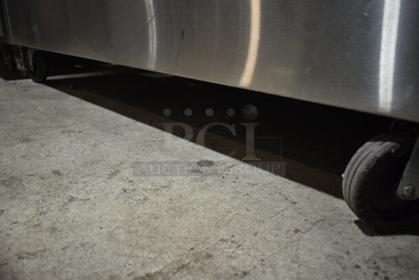 Delfield SH4-NU Stainless Steel Commercial Electric Powered 4 Bay Steam Table w/ Sneeze Guard on Commercial Casters. 120/208-240 Volts, 1 Phase.  - Image 6 of 10