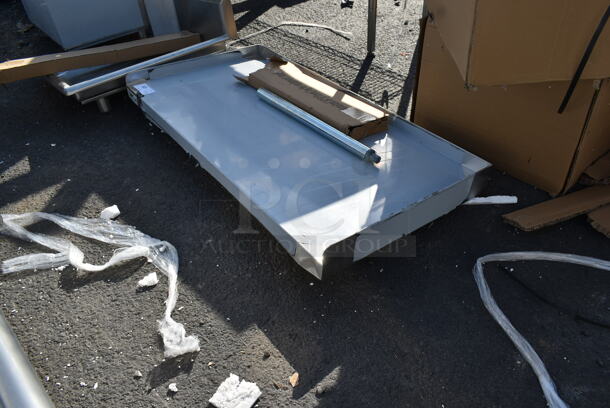 BRAND NEW SCRATCH AND DENT! Regency 600ES2448G Stainless Steel Tabletop, Under Shelf and Legs. - Image 2 of 4