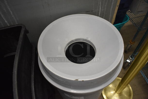 Gray Poly Trash Can. 16x16x33 - Image 2 of 3