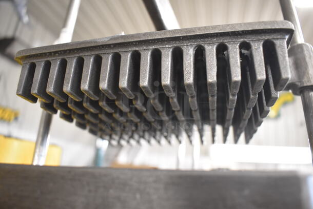 Nemco Metal Commercial Countertop Lettuce Head Cutter. 13x20x20 - Image 4 of 6