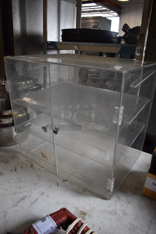 Clear Poly Countertop Dry Display Case. 19x17x18 - Image 2 of 4