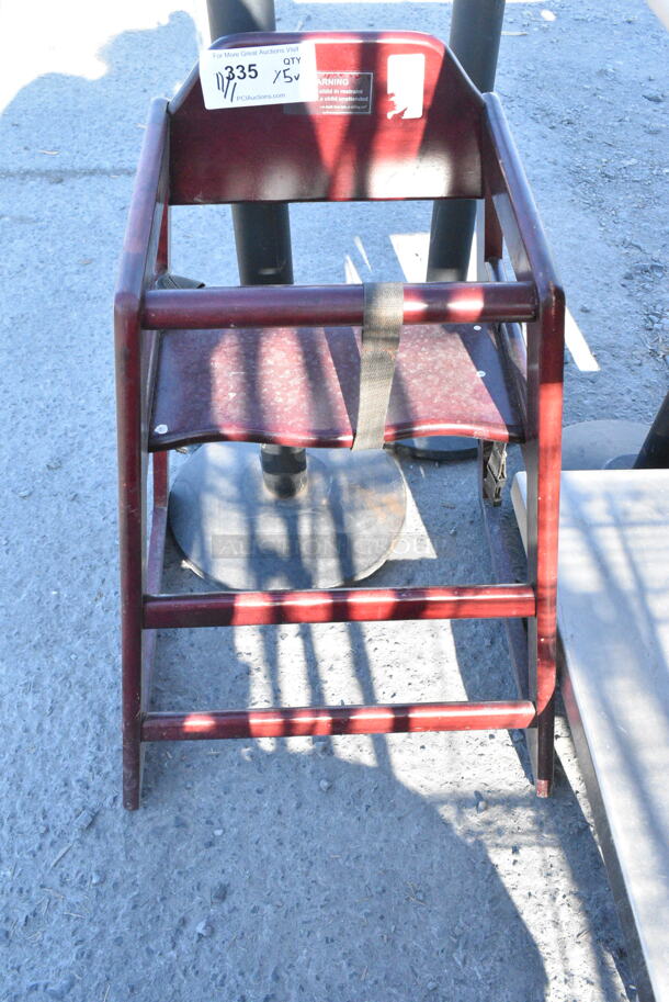 5 Various Items Including Chef Master Lettuce Spinner, High Chair and 3 Stanchions. 5 Times Your Bid!  - Image 4 of 7