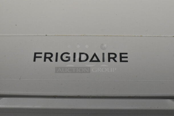 Frigidaire FFFC25M4TW Metal Chest Freezer w/ Hinge Lid on Commercial Casters. 115 Volts, 1 Phase. Tested and Working! - Image 2 of 5