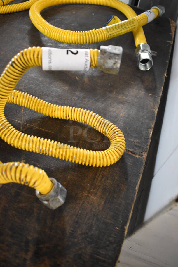 Yellow Gas Hose. 30" - Image 2 of 3